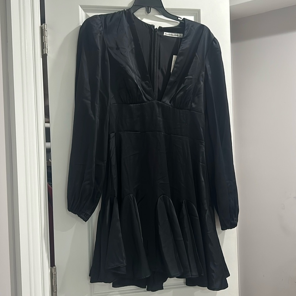 Abercrombie Deep V Mini Dress NWT